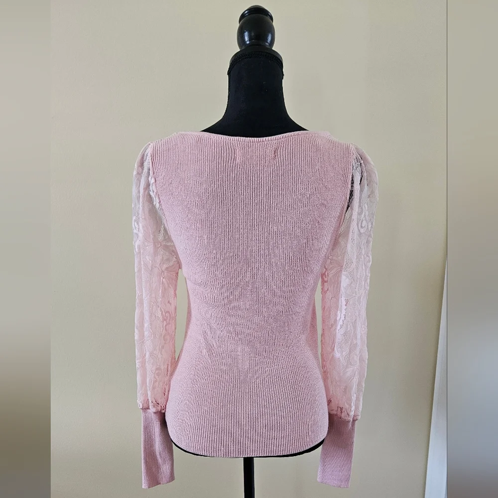NEW Anthropologie Pink Sweater Ribbed Sweetheart Neckline Lace Sleeve Size Small